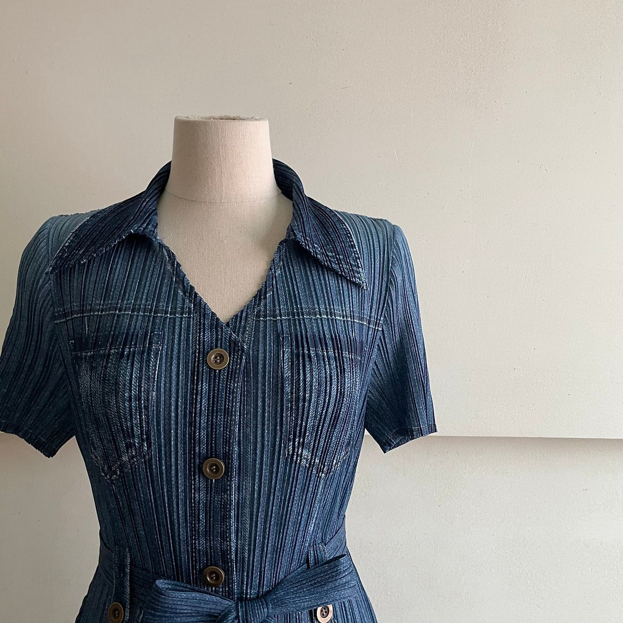 ✨ [44-66반까지예뻐요] 청 플리츠👗 데님 워싱 플리츠 카라 벨트 롱 원피스 | Denim Wash Pleated Collared Belted Long Dress ✨