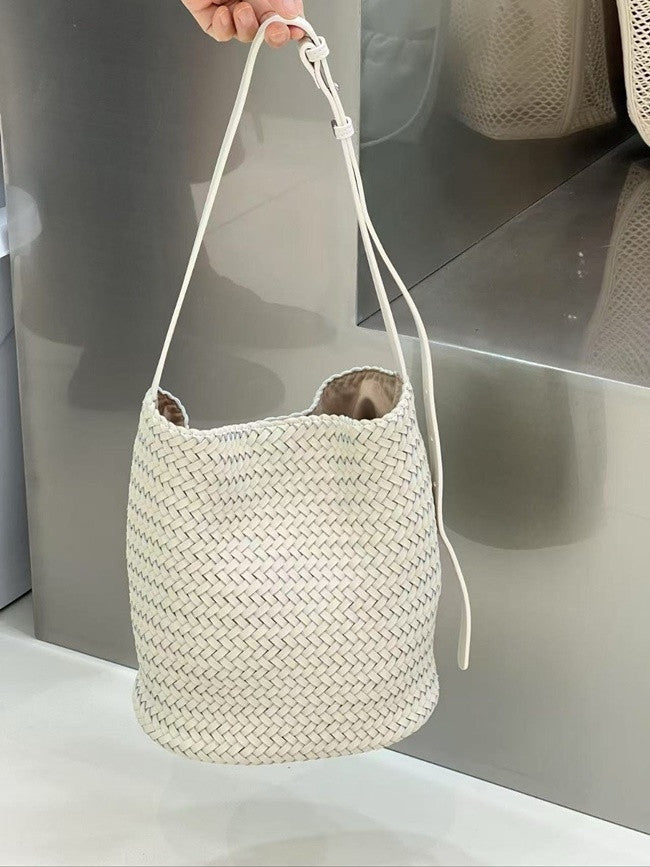 👜✨ 아르떼 드래곤 원통형 숄더 크로스 위빙백 [합성피혁]✨👜 핸드메이드 위빙 버킷백 · 데일리 숄더백 · 크로스백 | Arte Dragon Handwoven Bucket Bag