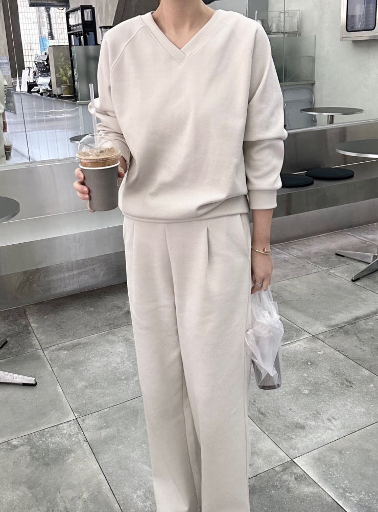 🤎 [노리타] 모카 브이 V넥 데일리 셋업 핏좋은 일자바지 탄탄면 77까지가능  | Mocha V-Neck Daily Set