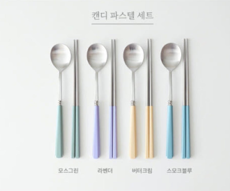 🥄[국민보급형][🇺🇸국민 수저세트 상륙!!🇺🇸]  카모메키친 2+2 = 4인 수저세트 – 3가지 컬러 국민 수저세트 / Kamome Kitchen 4-Person Spoon & Chopstick Set – 3 Color Best-Selling Flatware Set