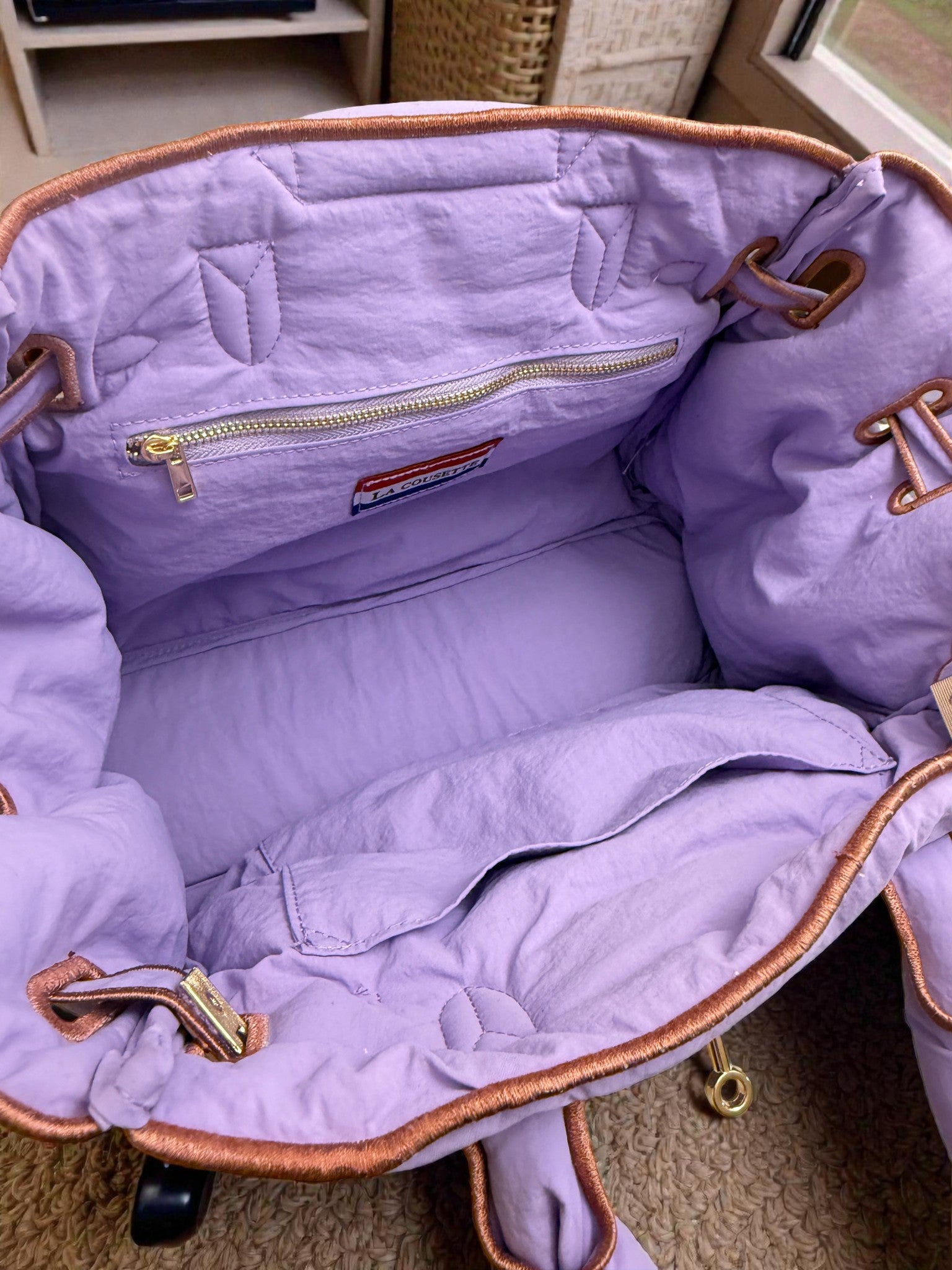 [재고1개가능][소수물량] [패딩 백] 일본 스트릿 명품 느낌 겨울 패딩 백 Japanese laco***  Padded Bag