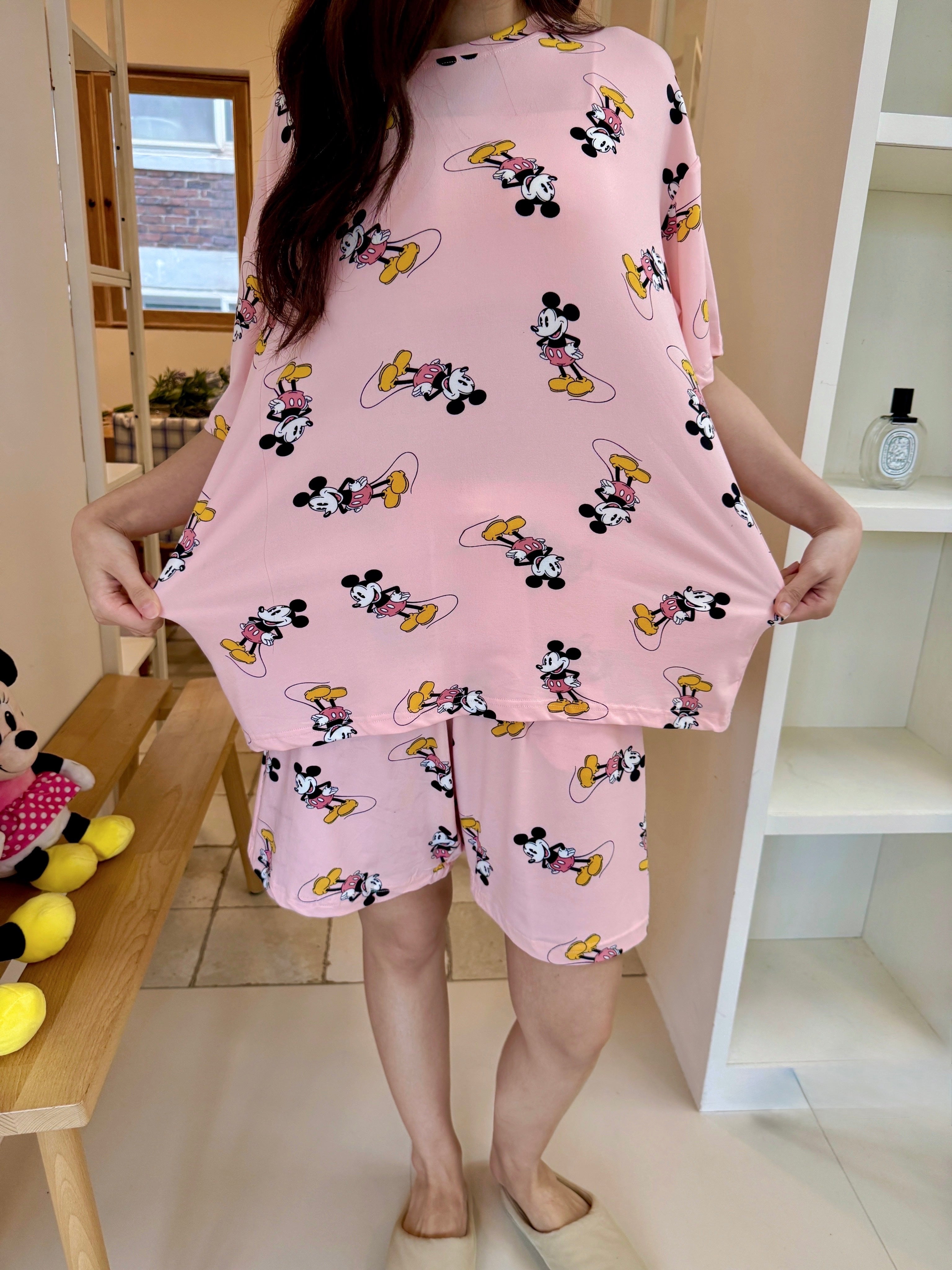 💤🌼 [디즈니 여름 잠옷]봄신상 디즈니 빅사이즈 반팔 파자마 세트 / Disney Oversized Short-Sleeve Pajama Set (26SS)