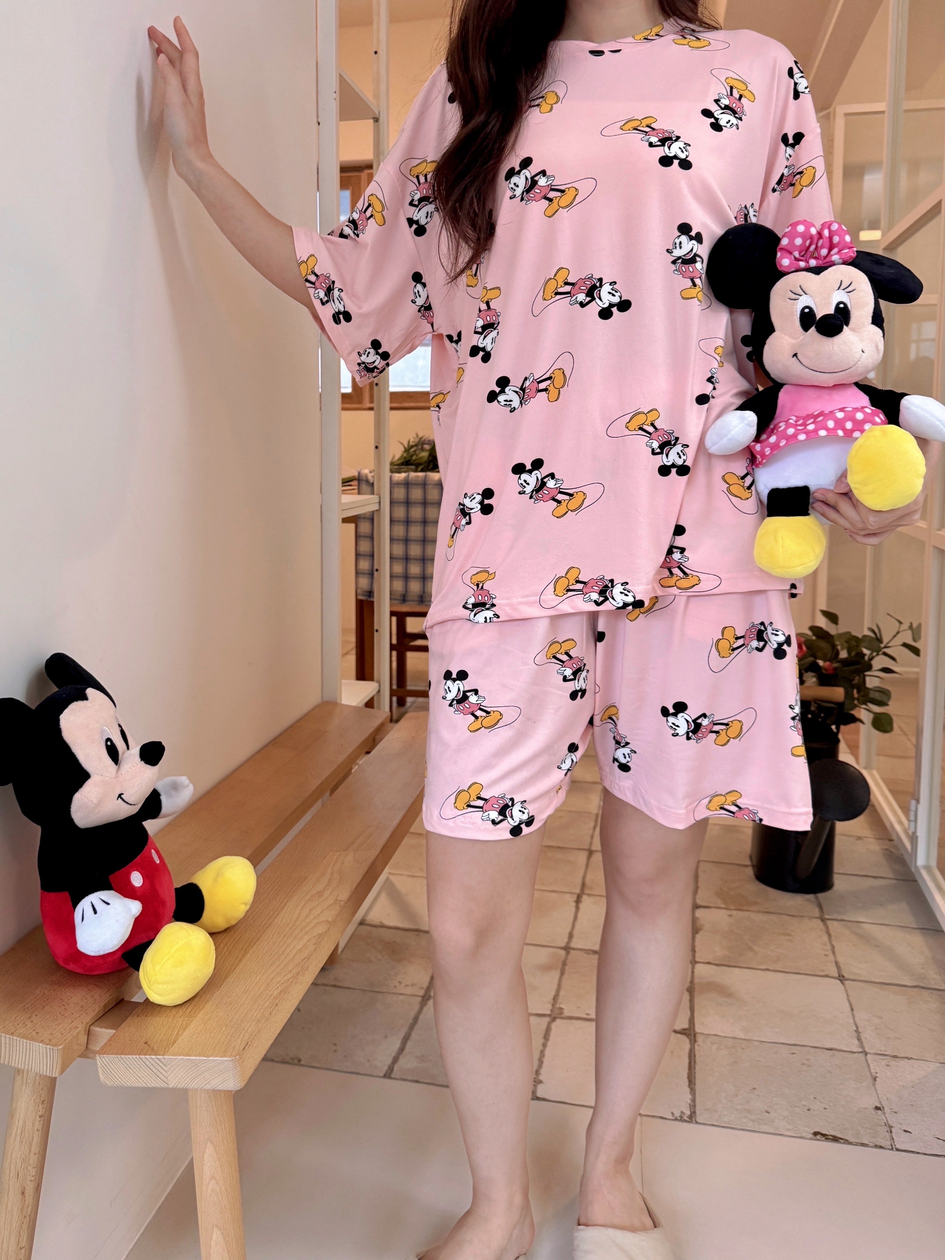 💤🌼 [디즈니 여름 잠옷]봄신상 디즈니 빅사이즈 반팔 파자마 세트 / Disney Oversized Short-Sleeve Pajama Set (26SS)