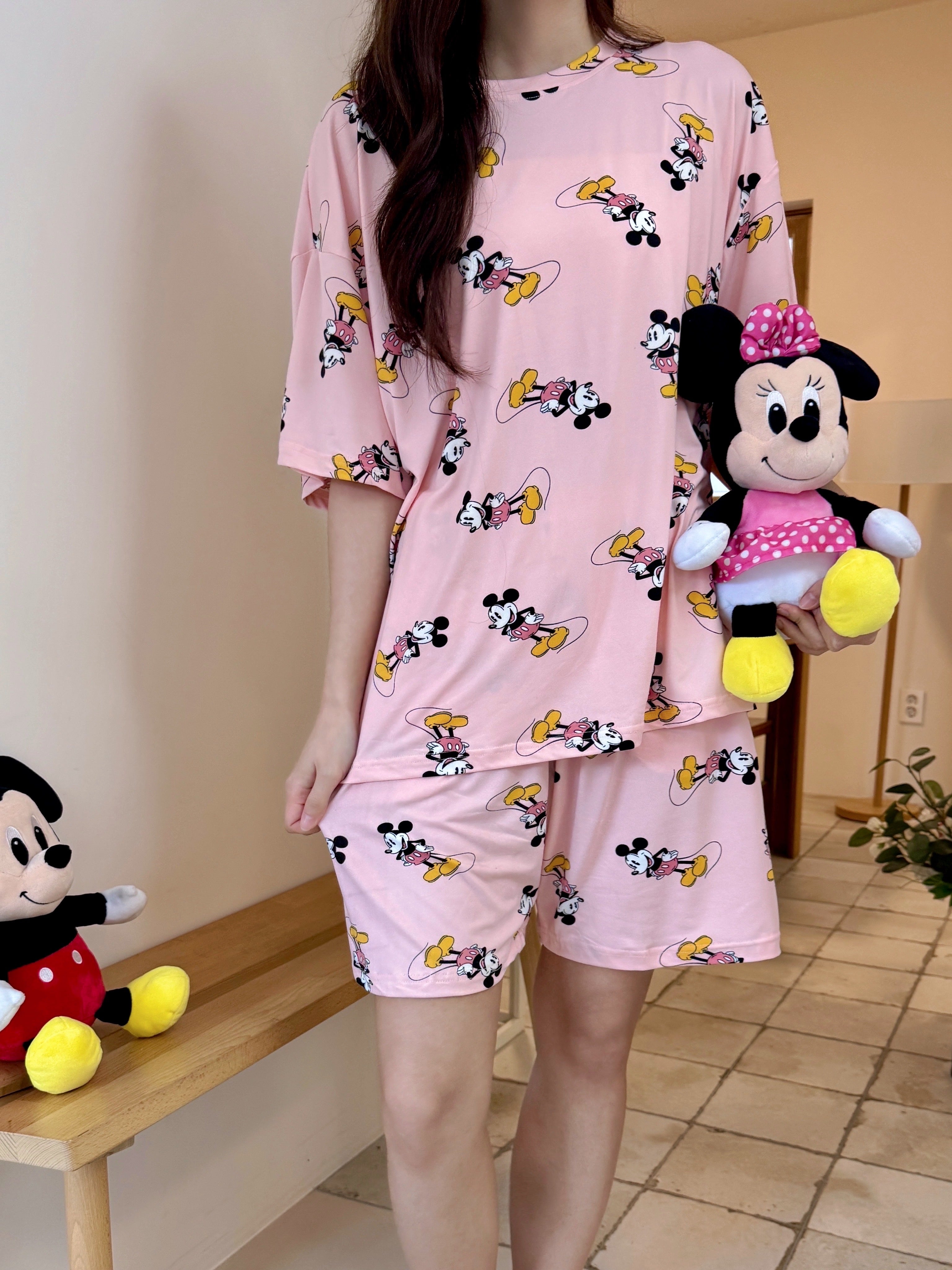 💤🌼 [디즈니 여름 잠옷]봄신상 디즈니 빅사이즈 반팔 파자마 세트 / Disney Oversized Short-Sleeve Pajama Set (26SS)