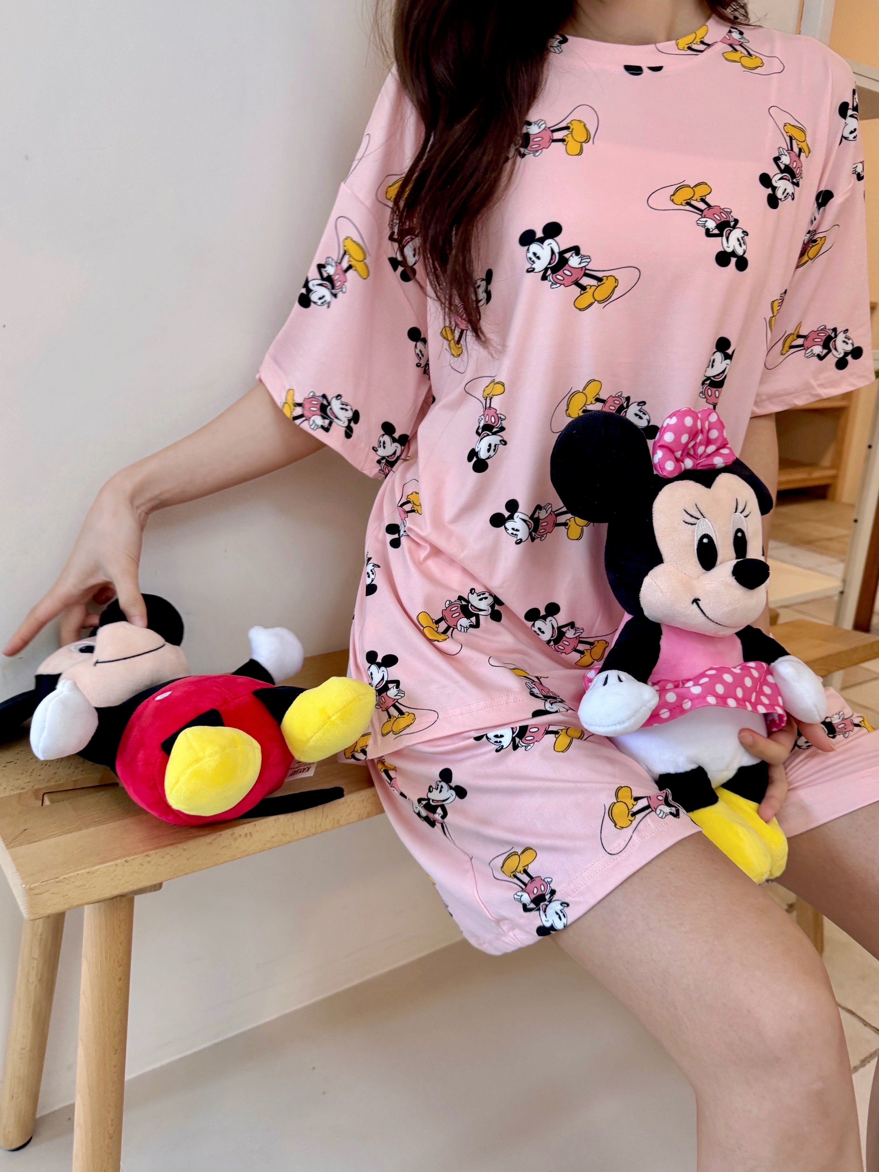 💤🌼 [디즈니 여름 잠옷]봄신상 디즈니 빅사이즈 반팔 파자마 세트 / Disney Oversized Short-Sleeve Pajama Set (26SS)