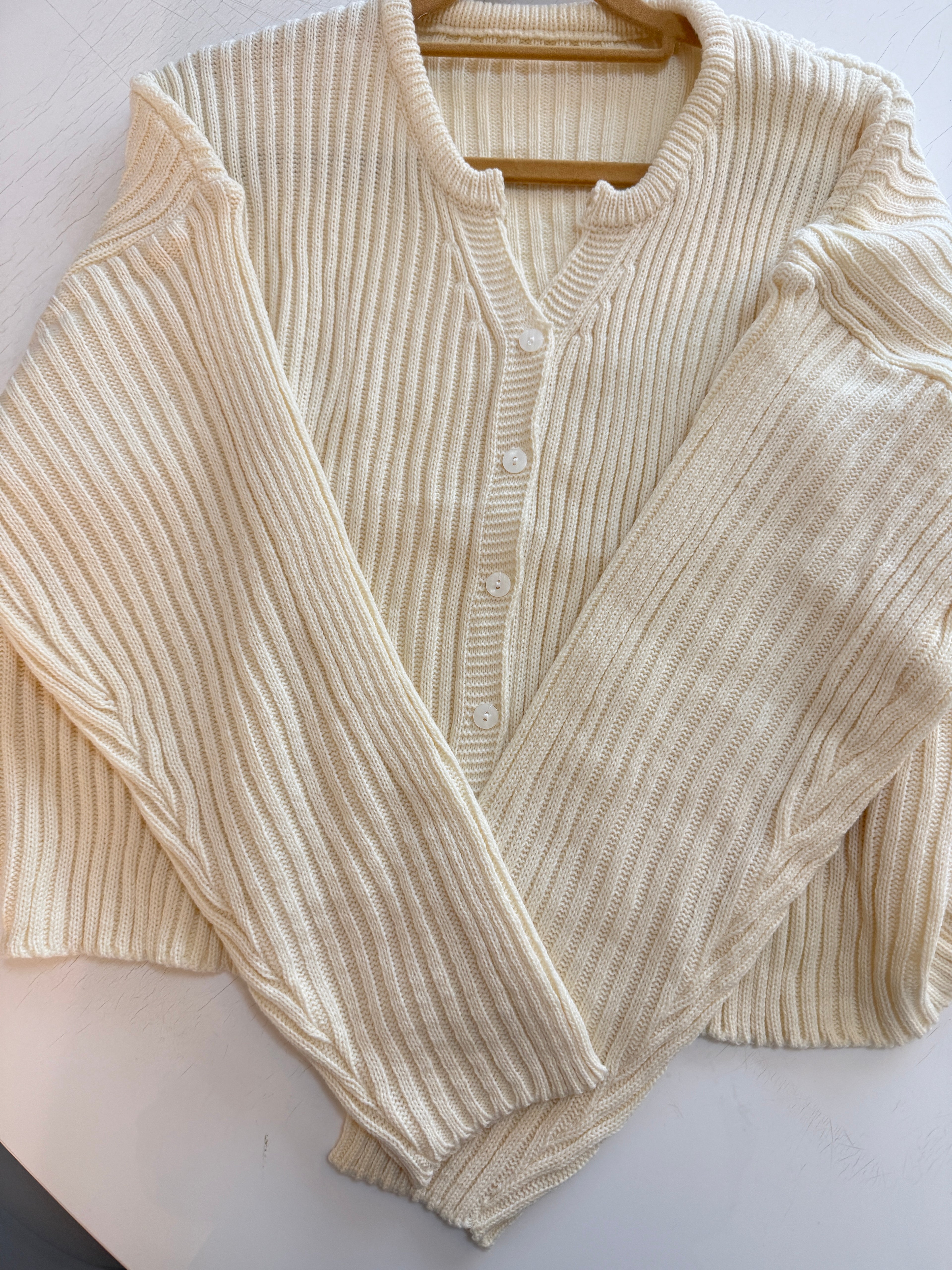 🌸 [26SS 봄신상] 굵은 골지 봄 가디건 26SS Ribbed Spring Cardigan