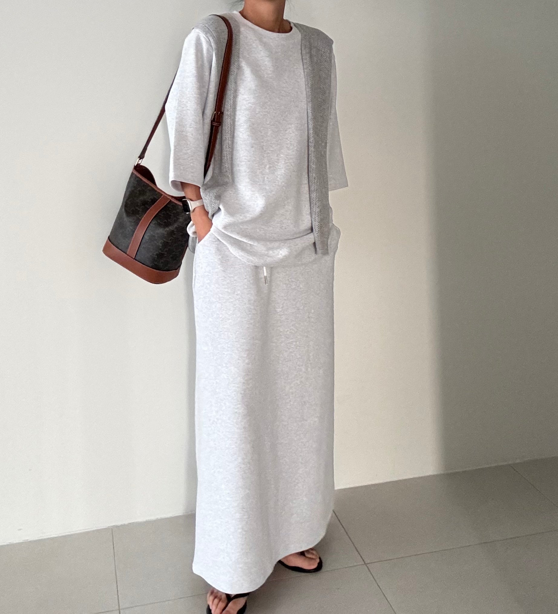 😭이거 진짜 편해요!!!77-88다 가능! 🌿🍂[간절기 셋업][사이즈 넉넉 77반까지] 리플 슈가세트 럭셔리 세련 루즈핏 롱 스커트 셋업 [사장 추천]  | Luxury Loose-Fit Long Skirt Setup