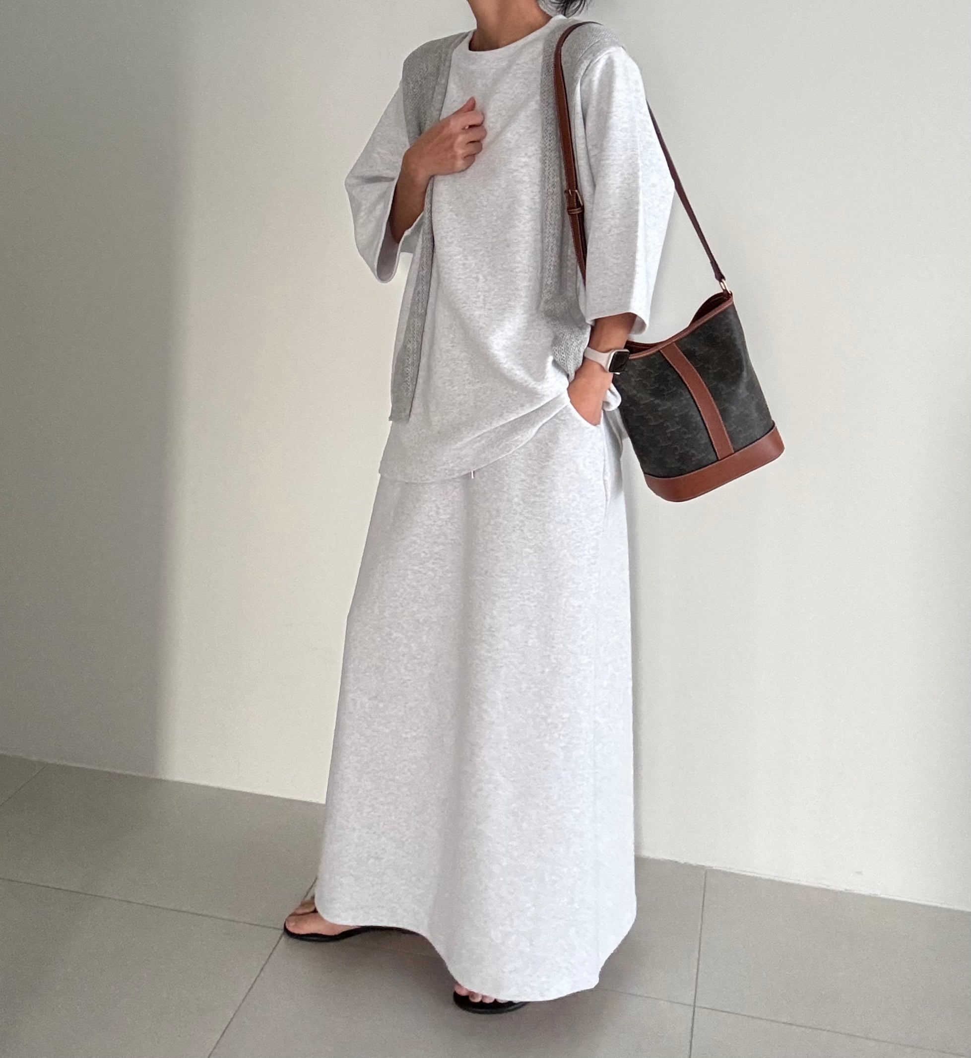 😭이거 진짜 편해요!!!77-88다 가능! 🌿🍂[간절기 셋업][사이즈 넉넉 77반까지] 리플 슈가세트 럭셔리 세련 루즈핏 롱 스커트 셋업 [사장 추천]  | Luxury Loose-Fit Long Skirt Setup