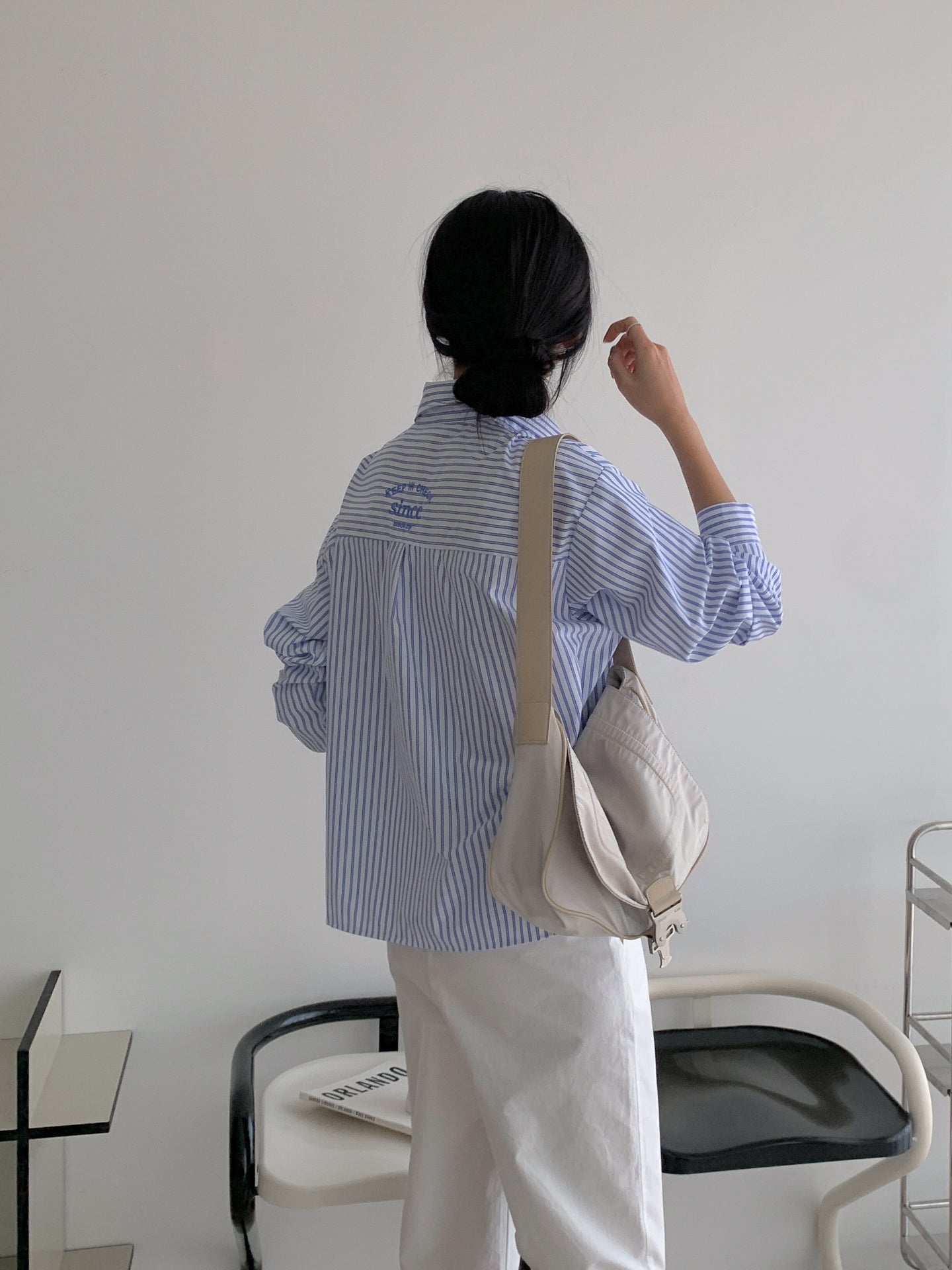 🌸✨ 26봄신상 백자수 포인트 스트라이프 루즈핏 셔츠 ✨🌿 26 Spring Embroidered Stripe Shirt