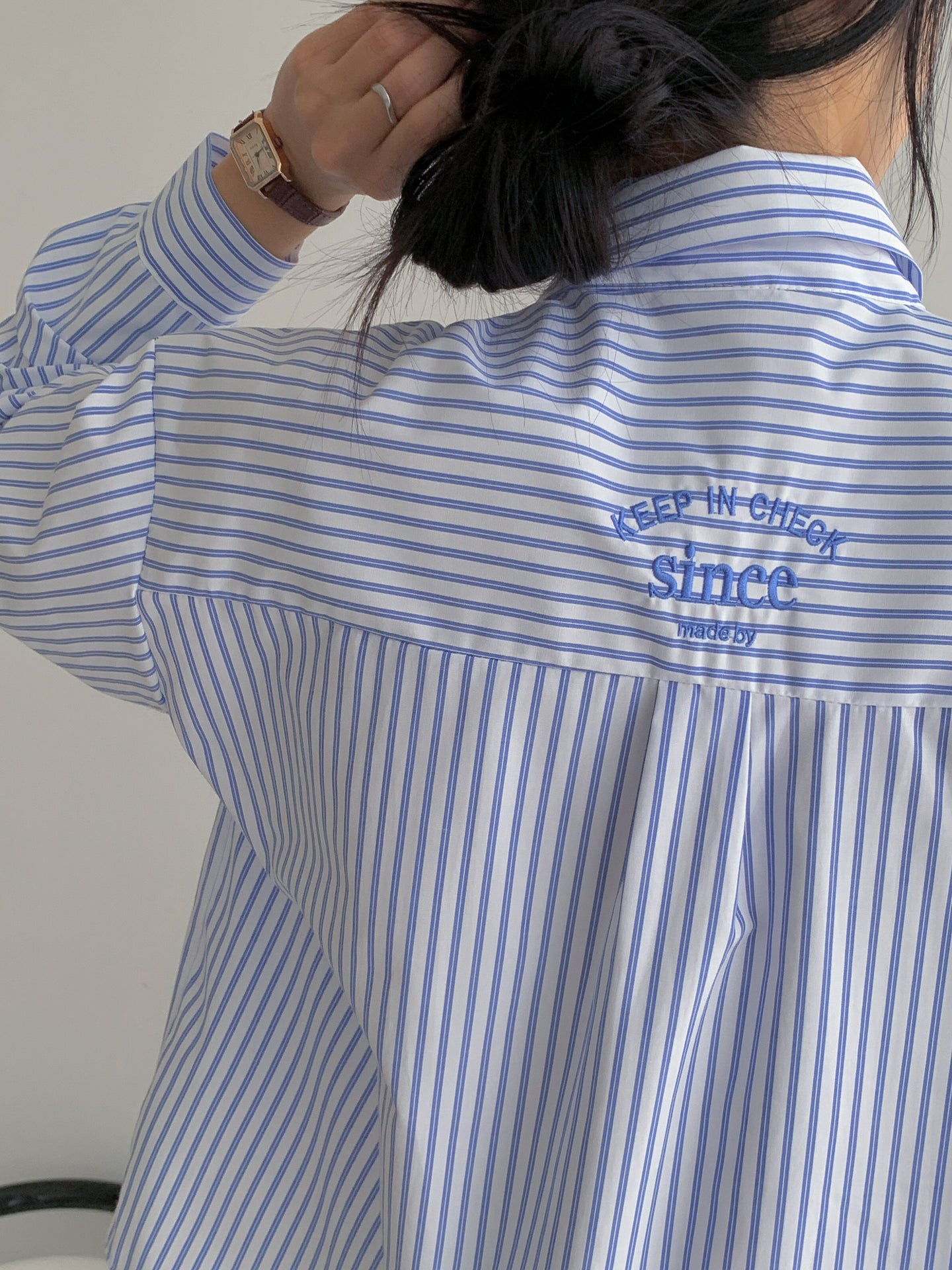 🌸✨ 26봄신상 백자수 포인트 스트라이프 루즈핏 셔츠 ✨🌿 26 Spring Embroidered Stripe Shirt