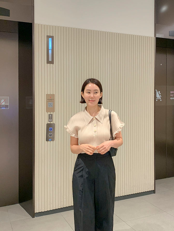 ✨ [77까지]프릴 레이스 플리츠 카라넥 블라우스 | 셔링 반팔 플리츠 블라우스 | 여성스러운 데일리룩 오피스룩 하객룩 모임룩 출근룩 카라 블라우스 ✨ Frill Lace Pleated Collar Blouse | Shirring Short Sleeve Pleated Blouse | Elegant Everyday, Office & Dressy Blouse