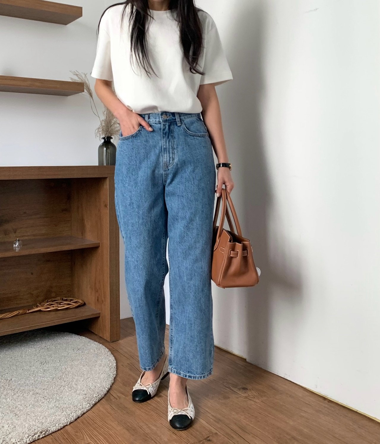 💕봄신상[럭키룸]💕👖 26SS 뒷밴딩 연청 탱고 일자 데님 팬츠 Back-Banding Straight Light Blue Denim Pants