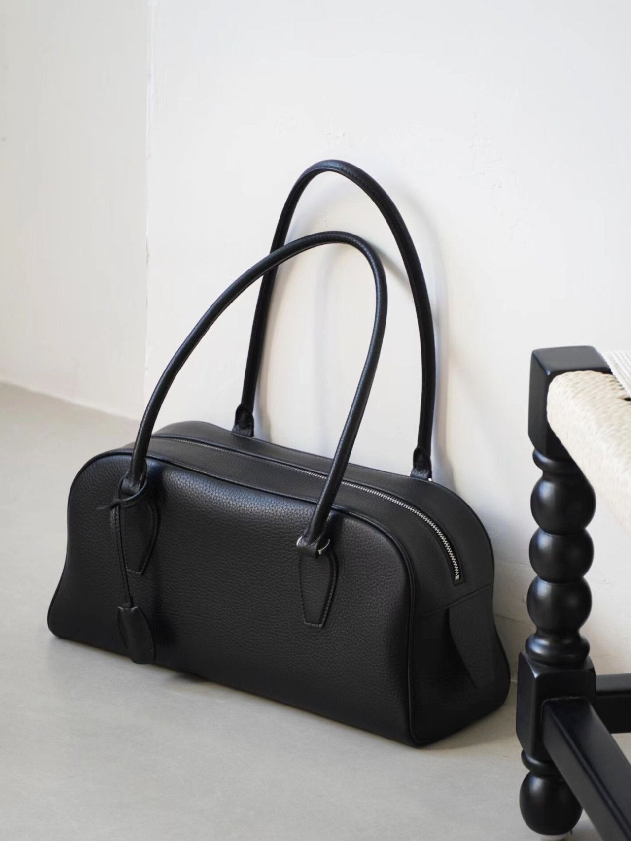 🖤✨더로우 스타일 프리미엄 소가죽 보스턴 숄더백✨데일리 미니멀 숄더백✨봄 데일리백✨고급 클래식백✨ 🖤✨The Row Style Premium Cow Leather Boston Shoulder Bag✨Minimal Daily Shoulder Bag✨Spring Classic Bag✨