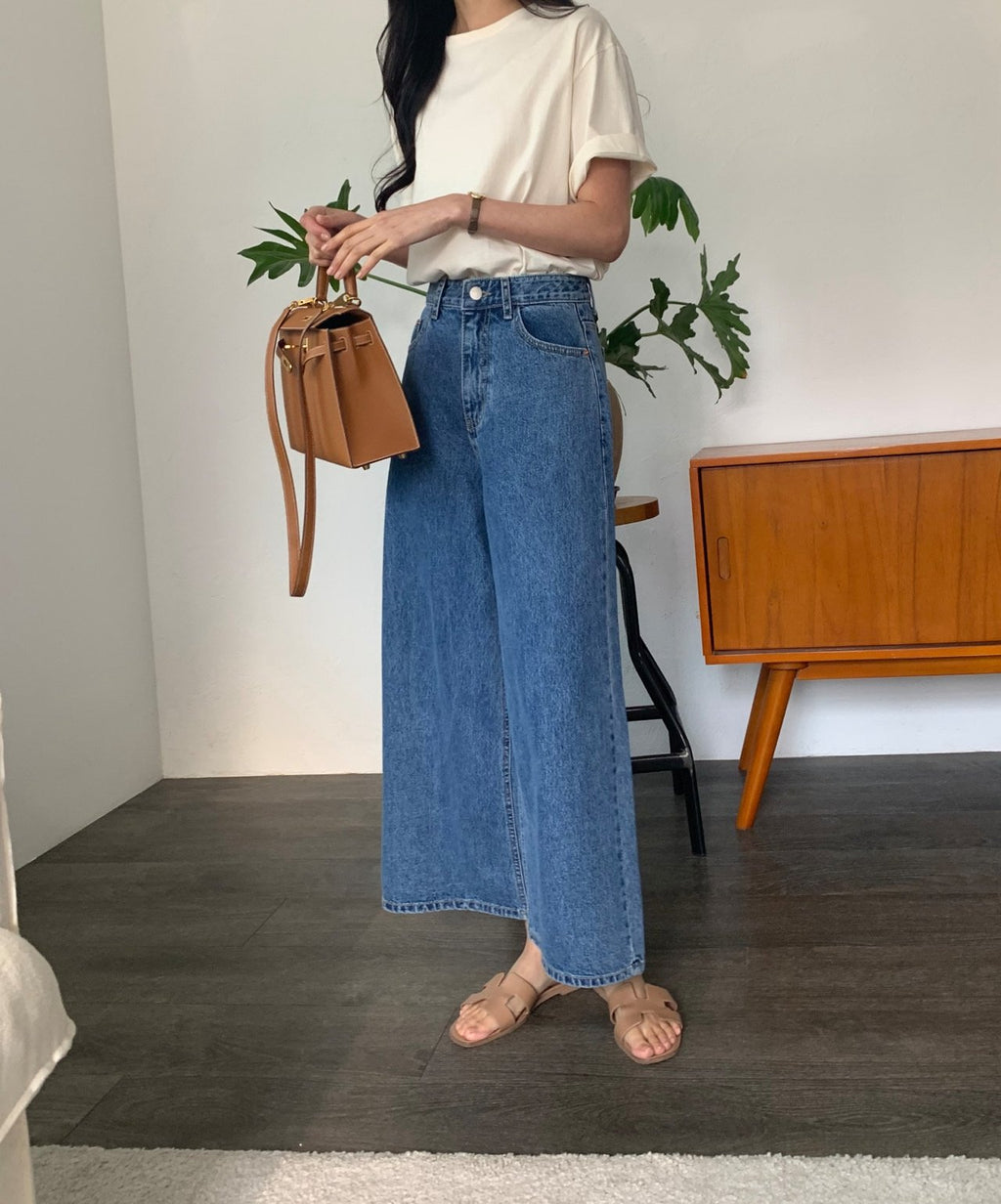 🌸봄신상🌼[럭키룸] 👖 26SS 봄신상 뒤포켓 절개 세미와이드 데님 팬츠 (중청) 26SS Spring Back Pocket Seam Semi-Wide Denim Pants (Medium Blue)