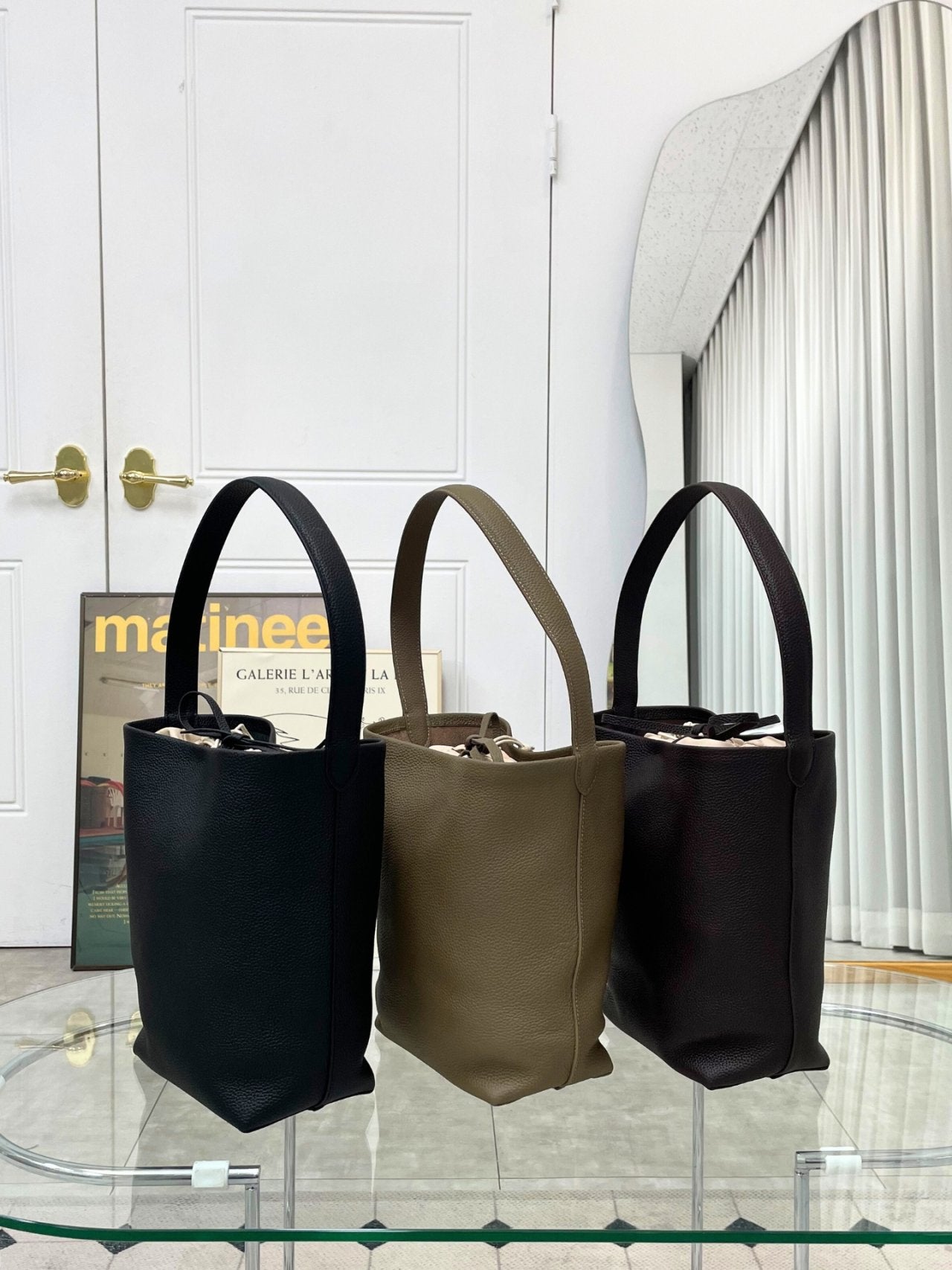 🔥[품절대란인기절정템][배송 한달 예상]🔥✨👜 더로우 스타일 소가죽 파크백 프리미엄 토트백 내부 파우치 포함 인기절정 데일리 명품감성 백 The Row Style Genuine Leather Park Bag 👜✨
