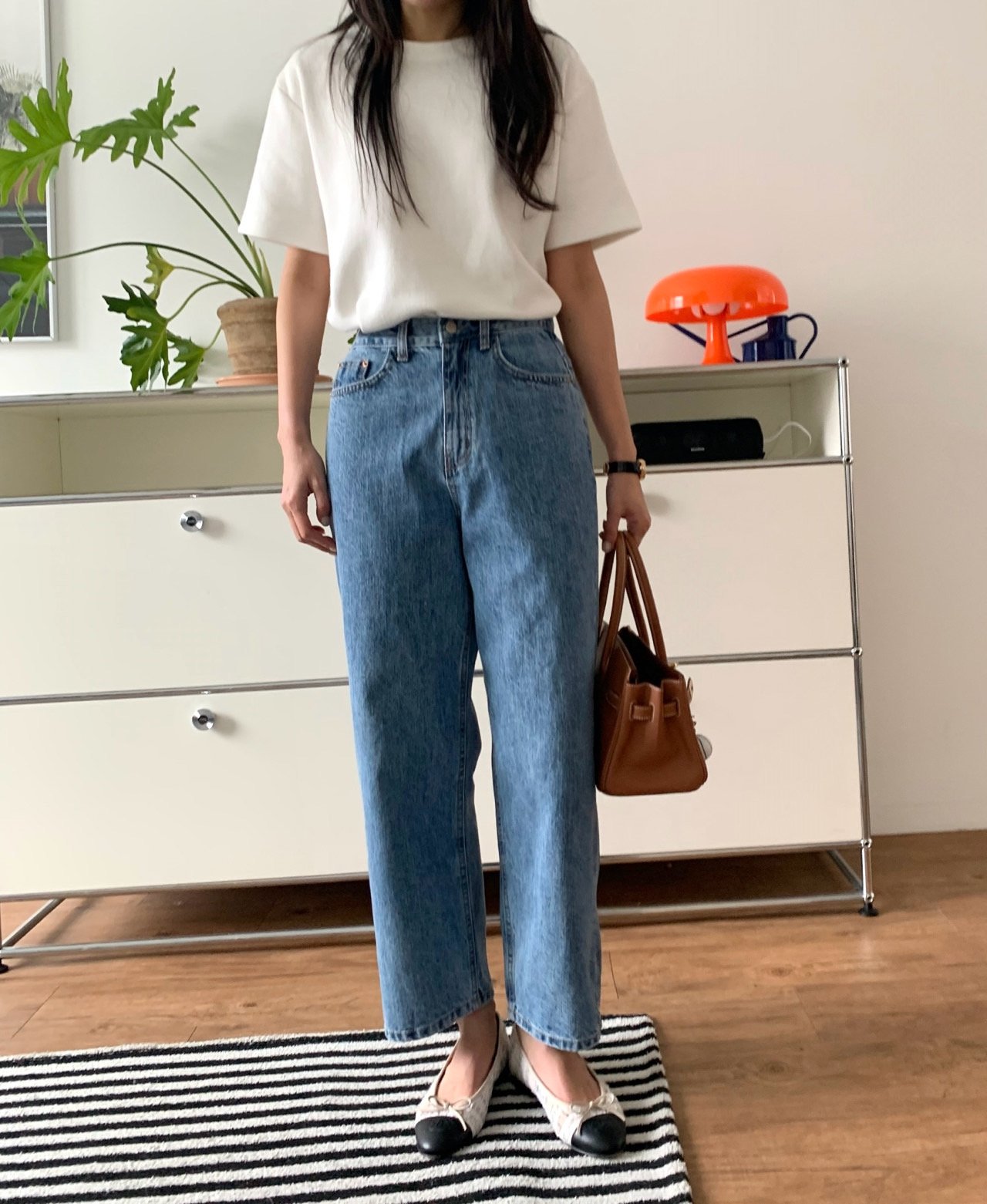 💕봄신상[럭키룸]💕👖 26SS 뒷밴딩 연청 탱고 일자 데님 팬츠 Back-Banding Straight Light Blue Denim Pants