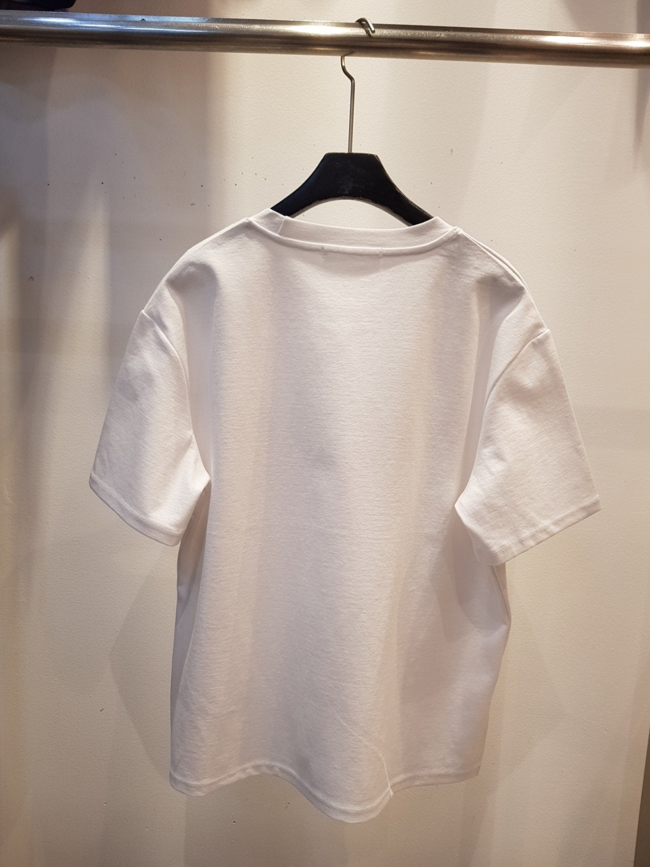 🌳[26봄신상]🌳 봄을 닮은 자수 티셔츠 / 마루 퍼플 플라워 자수 티셔츠(66-77가능 FREE 사이즈) | MAR Purple Flower Embroidery T-Shirt