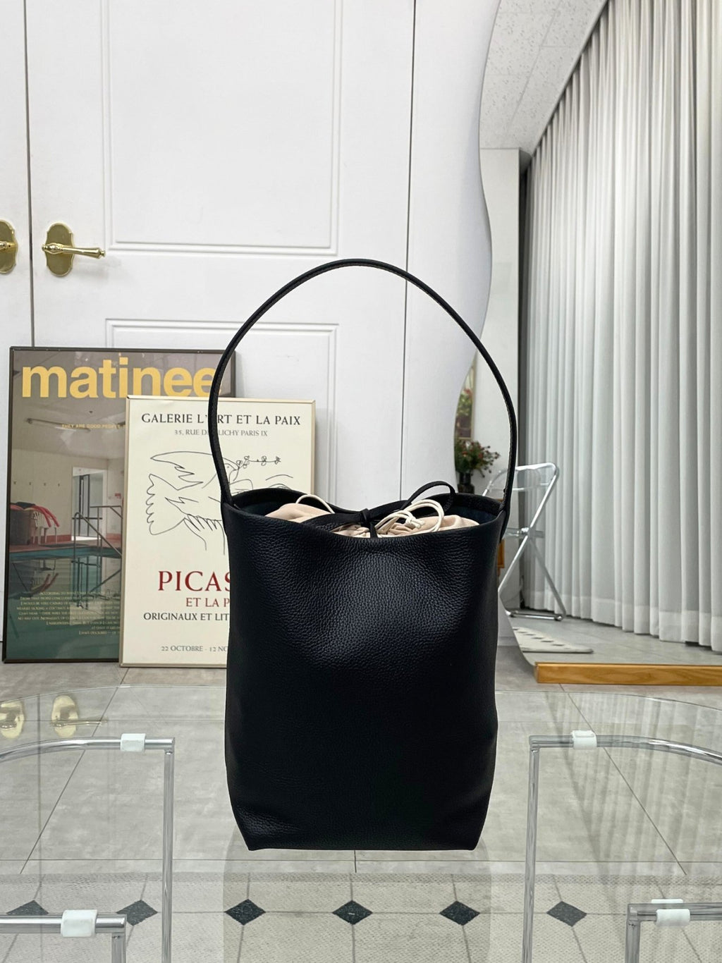 🔥[품절대란인기절정템][배송 한달 예상]🔥✨👜 더로우 스타일 소가죽 파크백 프리미엄 토트백 내부 파우치 포함 인기절정 데일리 명품감성 백 The Row Style Genuine Leather Park Bag 👜✨