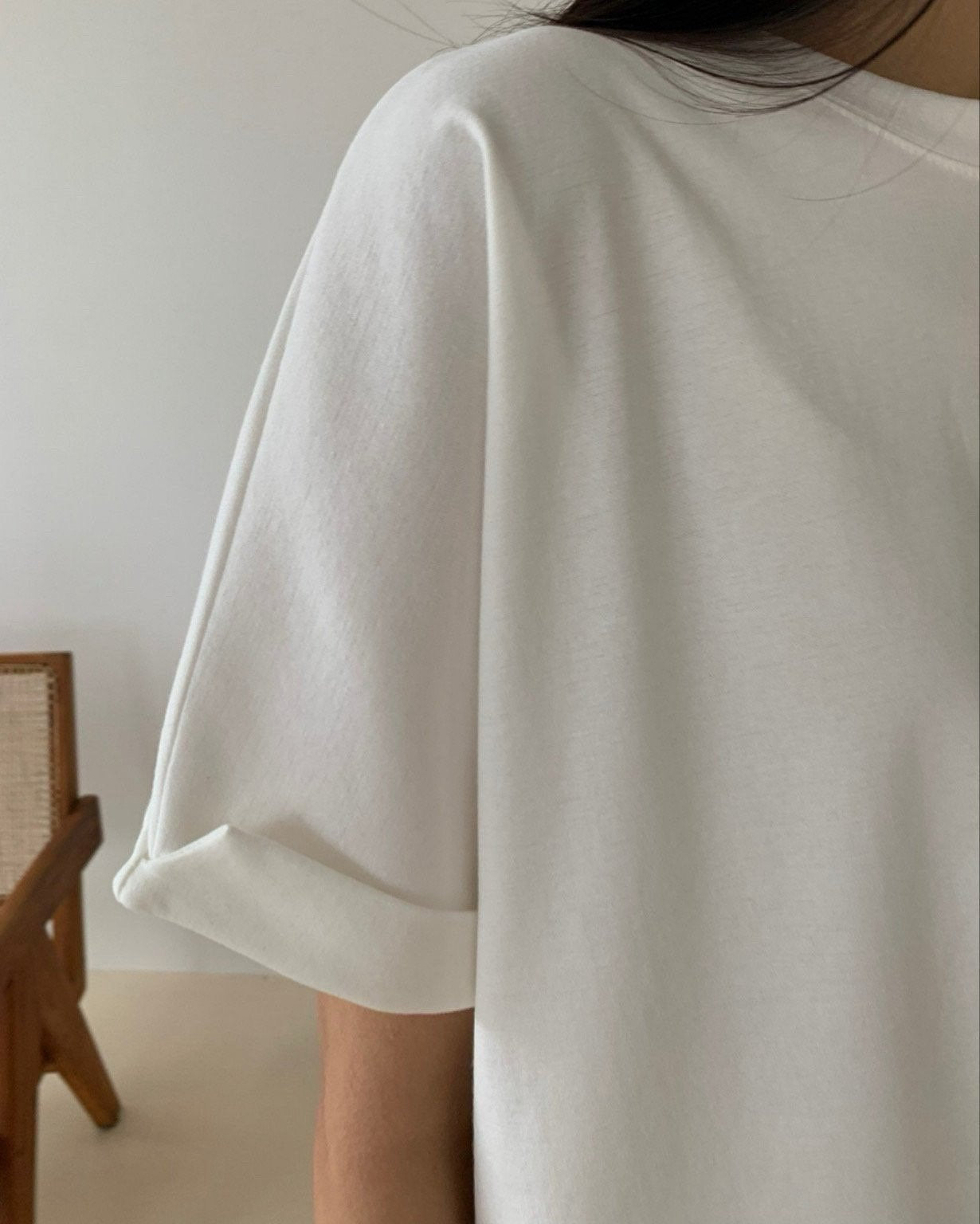 ✨👚 럭키룸 카브라 트임 티셔츠 – 분또 원단 A라인핏 루즈핏 데일리 티셔츠 / 미시 데일리 루즈핏 탑 / 체형커버 트임 티셔츠 ✨ ✨👚 Lucky Room Cabra Side-Slit Tee – Premium Ponte Fabric A-Line Loose Fit Daily Top / Comfortable Everyday Oversized T-Shirt ✨