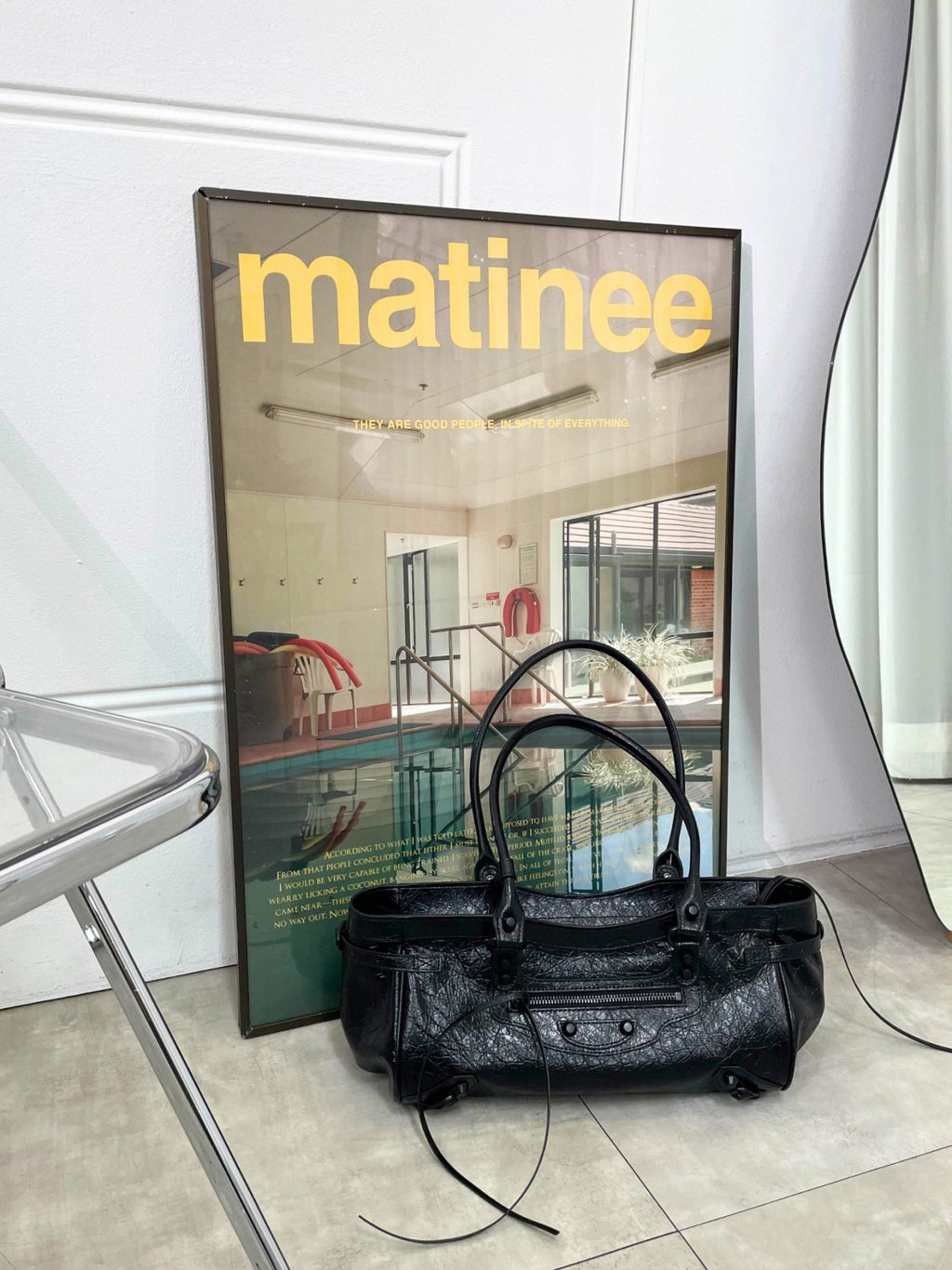 🖤✨👜 셀럽들이 사랑하는 🖤 소가죽 르시티 모터 이스트 숄더백 👜✨🖤 🖤✨ Celebrity Favorite Cowhide Motor East Shoulder Bag ✨🖤