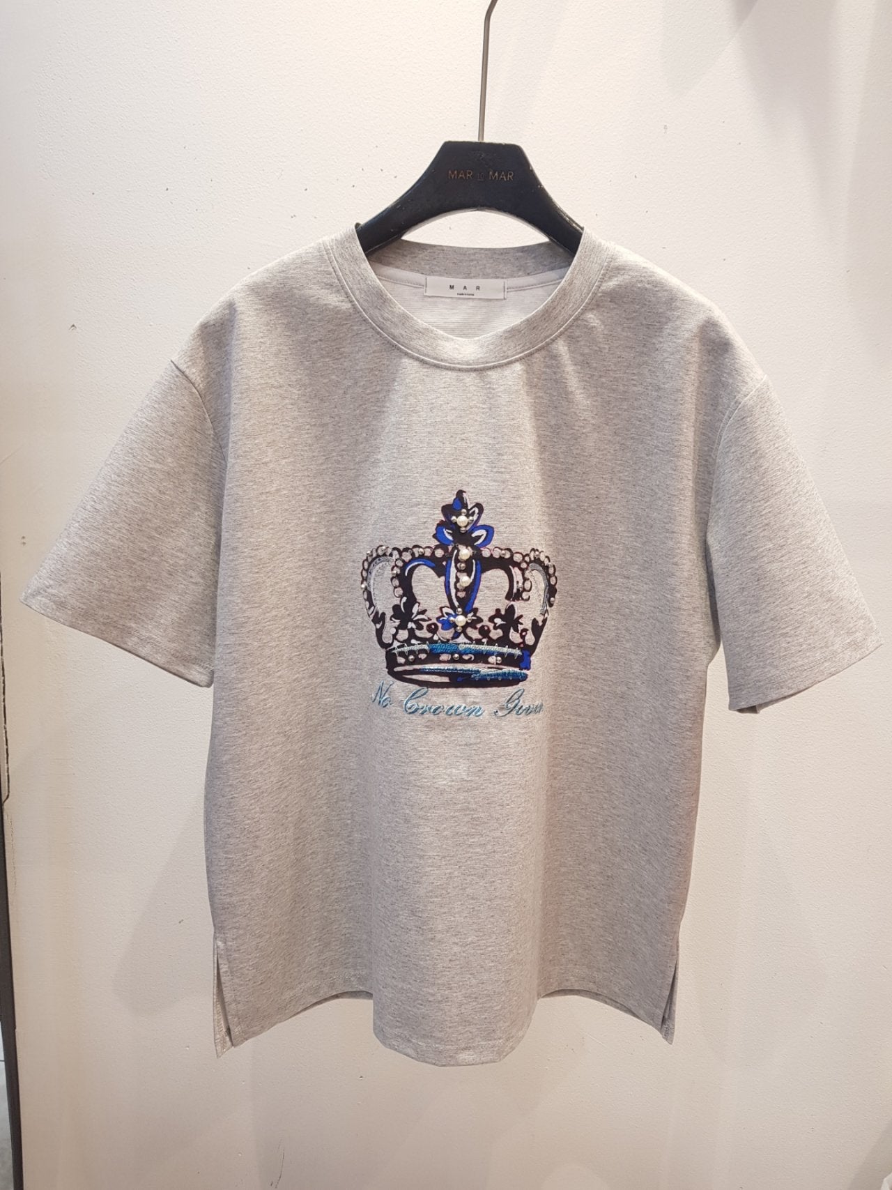 🌼[봄신상]🌼 마르 티아라 👑 큐빅자수 티셔츠 FREE 사이즈. 66-77까지 가능 | MAR Tiara Crystal Embroidery T-Shirt
