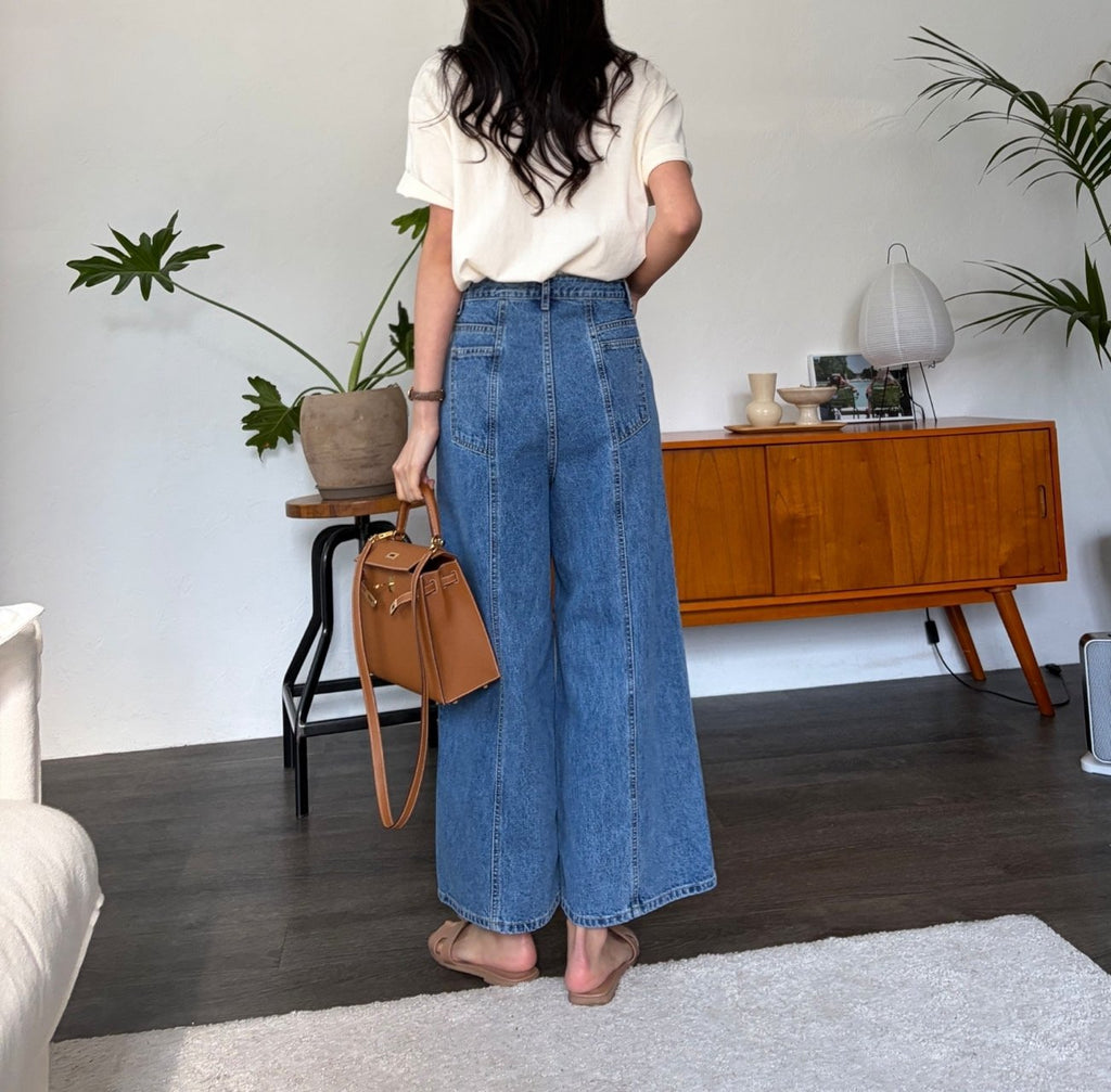 🌸봄신상🌼[럭키룸] 👖 26SS 봄신상 뒤포켓 절개 세미와이드 데님 팬츠 (중청) 26SS Spring Back Pocket Seam Semi-Wide Denim Pants (Medium Blue)