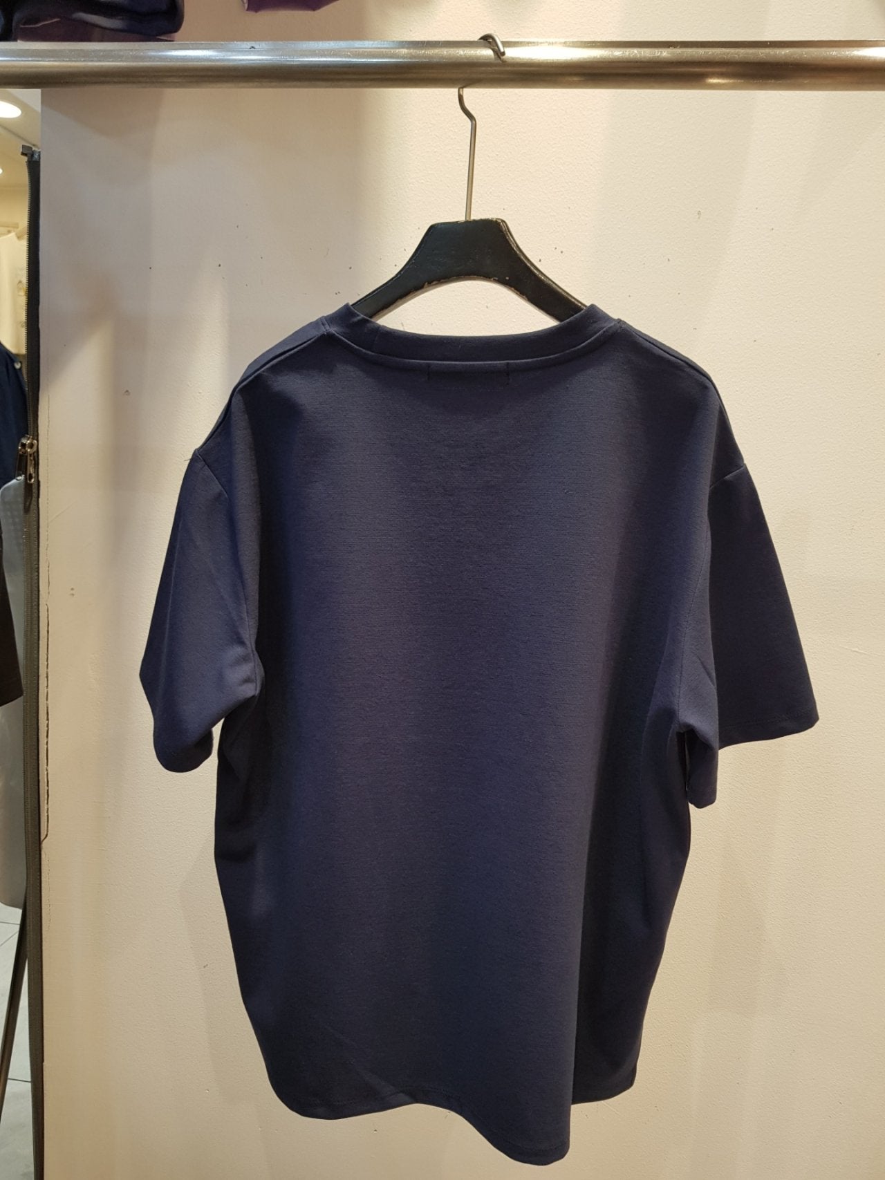 🌳[26봄신상]🌳 봄을 닮은 자수 티셔츠 / 마루 퍼플 플라워 자수 티셔츠(66-77가능 FREE 사이즈) | MAR Purple Flower Embroidery T-Shirt